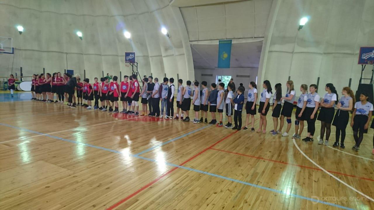 Первое место в городском турнире по баскетболу "Школьная лига 2018-2019"