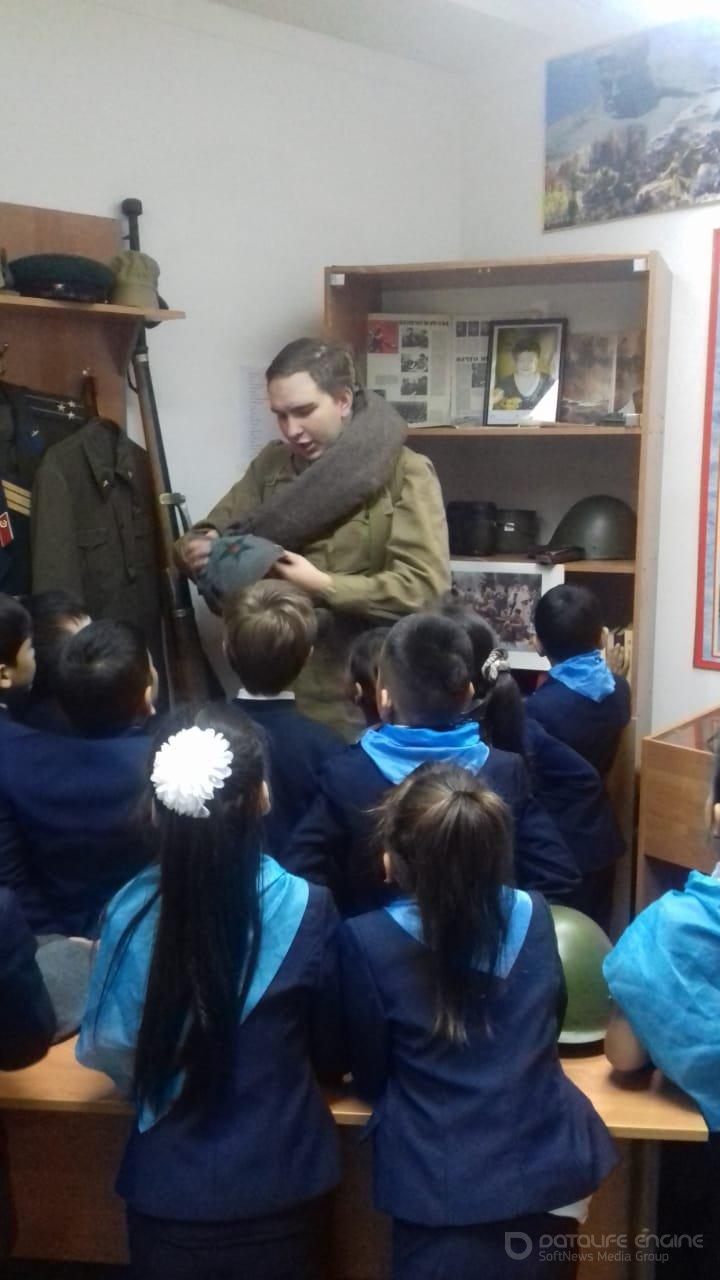 Экскурсия для учащихся начальной школы в Музей Славы