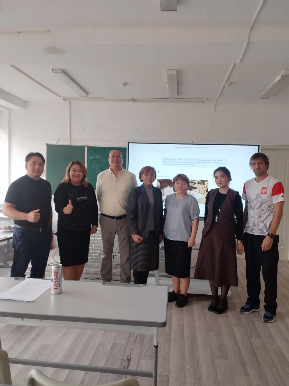 «Сабақ құруда ЖИ-дің практикалық қолданылуы» тақырыбында оқыту семинары өткізілді.