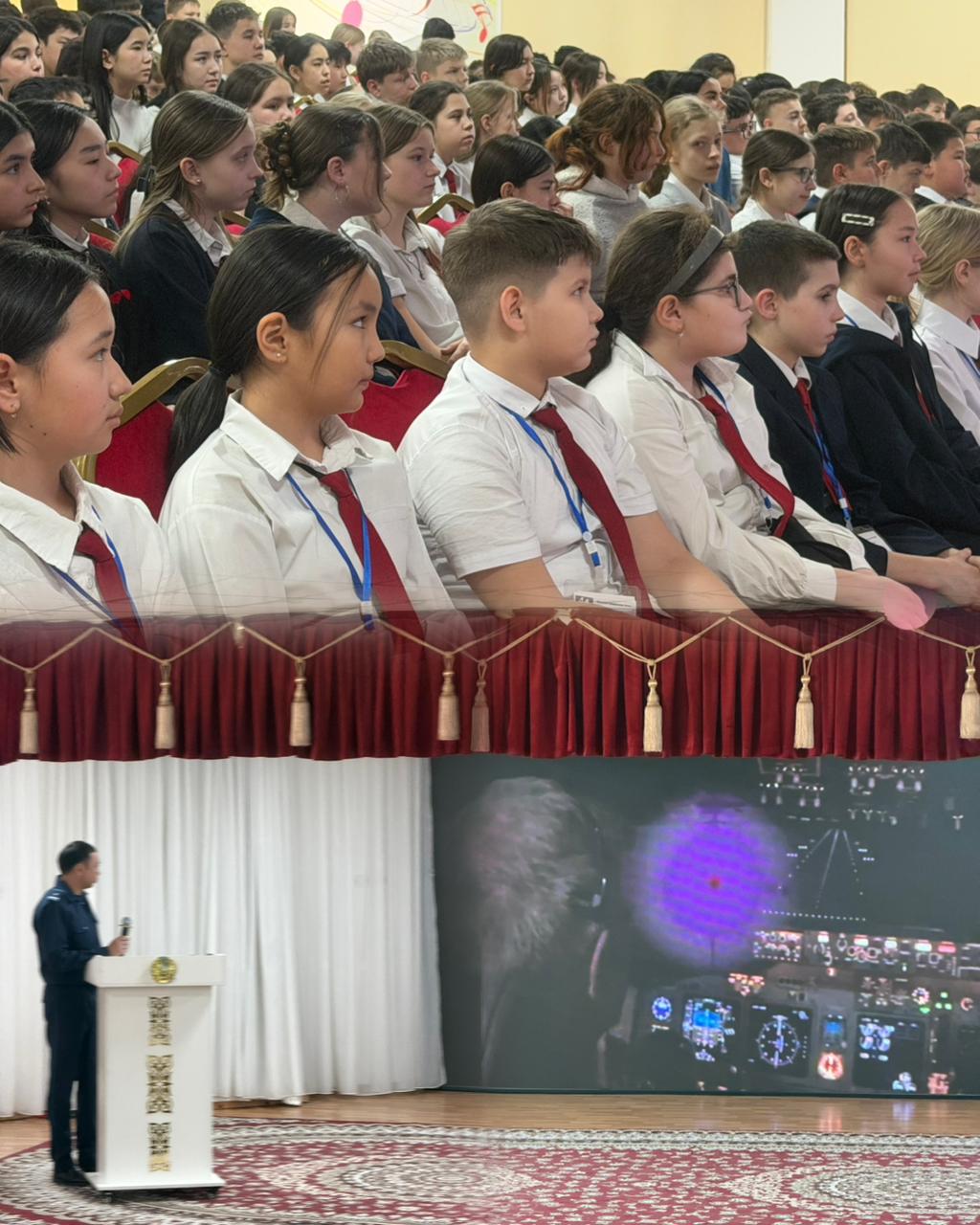 Оқушылармен ұшу қауіпсіздігі тақырыбында профилактикалық әңгіме өтті.